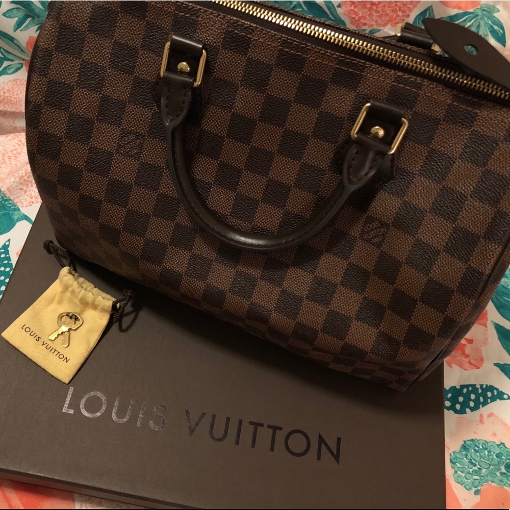 100% Authentic Louis Vuitton Speedy 30 barely used
